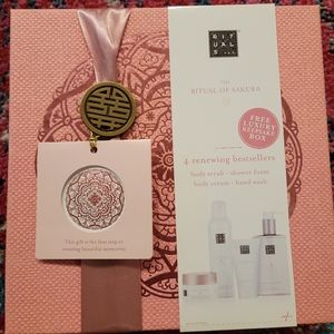 NEW Rituals of Sakura Gift Set